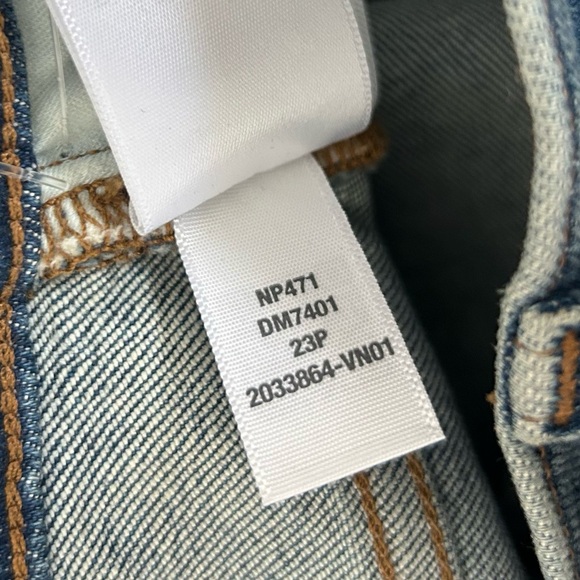 NEW Madewell Petite Mid Rise Kick Out Blue Jeans Size 23P - Picture 8 of 8